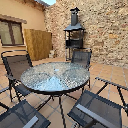 Apartman Rurales La Plaza 1 Duruelo de la Sierra